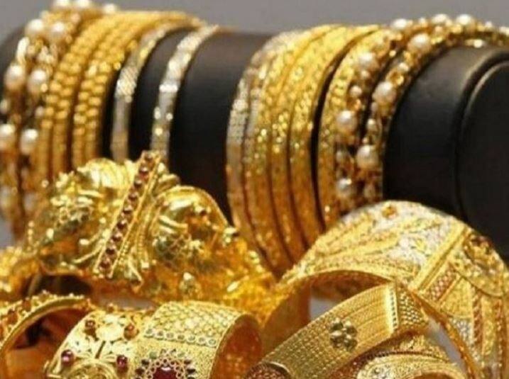 चांदी की कीमत में बड़ा उछाल, सोना भी चमका, जानें आज क्या रहा भाव gold and silver price surges know today price चांदी की कीमत में बड़ा उछाल, सोना भी चमका, जानें आज क्या रहा भाव
