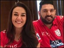 युवराज के संन्यास पर उनकी इन एक्स गर्लफ्रेंड्स ने भी दी प्रतिक्रिया, बॉलीवुड सितारे भी नहीं रहे पीछे