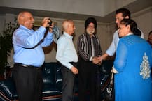 IN PICS: सलमान ने रखी \'भारत\' की खास स्क्रीनिंग, बंटवारा देख चुके लोगों संग बिताया वक्त