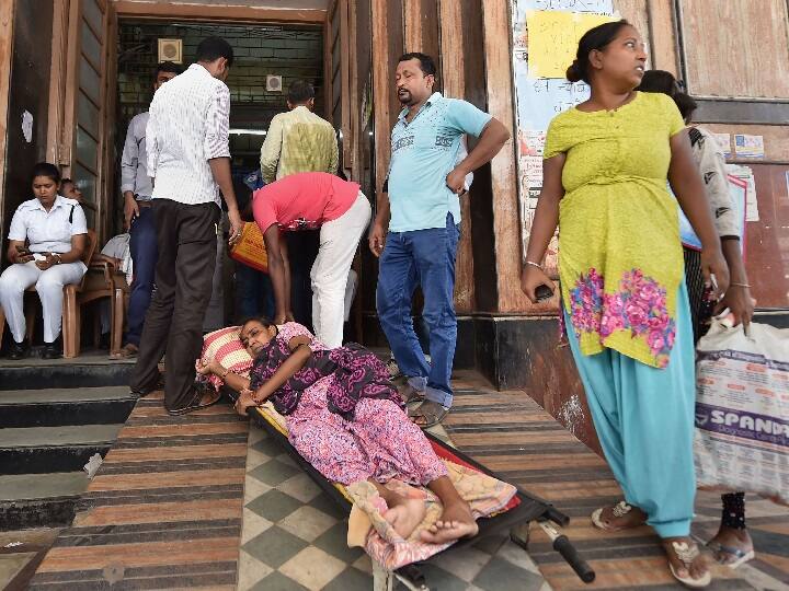 हड़ताली डॉक्टर्स को ममता बनर्जी ने दिया अल्टीमेटम, 4 घंटे के भीतर काम पर लौटें नहीं तो करूंगी कार्रवाई