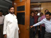 रामविलास पासवान की पार्टी LJP में टूट, बागी नेताओं का अलग पार्टी बनाने का एलान