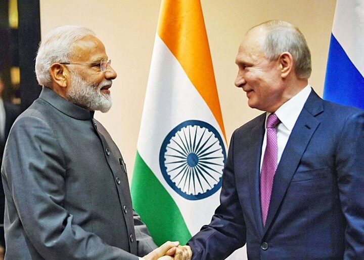 PM Modi meets Russian President Vladimir Putin in Bishkek बिश्केक: पुतिन से मिले पीएम मोदी, अमेठी में रायफल फैक्ट्री के लिए शुक्रिया कहा
