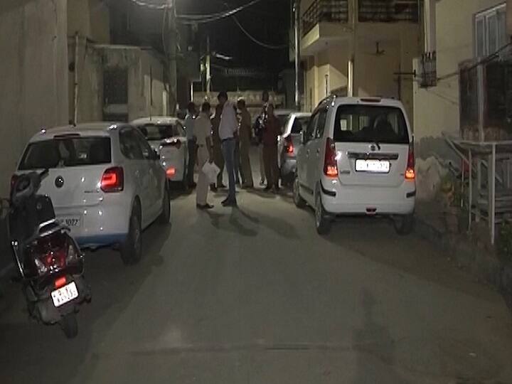 दिल्ली: डिलीवरी बॉय से खाना लेने बाहर आए थे तभी अपराधियों ने प्रॉपर्टी डीलर को गोलियों से भूना, मौत assailants killed man in front of his home दिल्ली: डिलीवरी बॉय से खाना लेने बाहर आए थे तभी अपराधियों ने प्रॉपर्टी डीलर को गोलियों से भूना, मौत