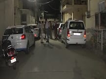 दिल्ली: डिलीवरी बॉय से खाना लेने बाहर आए थे तभी अपराधियों ने प्रॉपर्टी डीलर को गोलियों से भूना, मौत