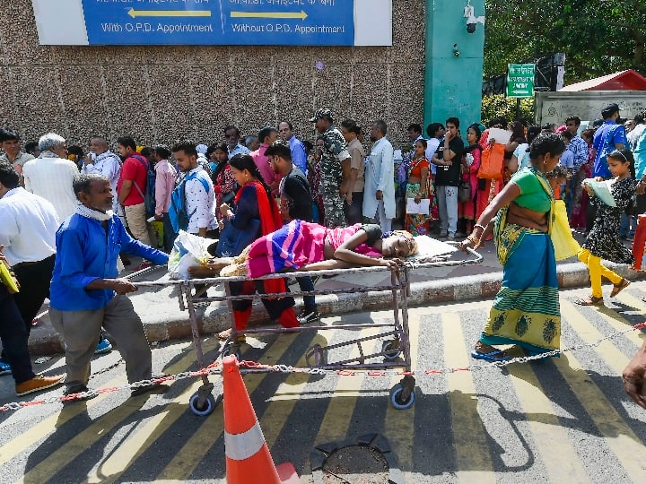 डॉक्टर्स की हड़ताल: बंगाल के RG कर मेडिकल कॉलेज के 126 डॉक्टरों ने दिया इस्तीफा, मरीजों की हालत खराब