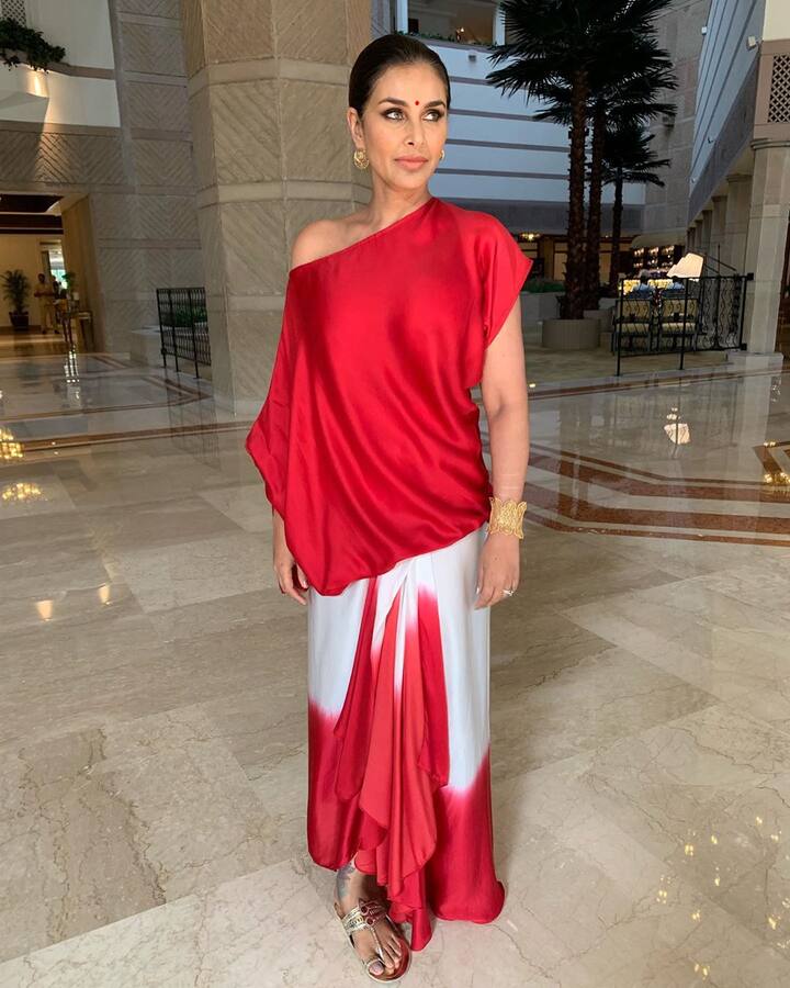 आपको बता दें कि 47 साल की लीजा रे ने अपना बॉलीवुड डेब्यू साल 2001 में आई फिल्म 'कसूर' से किया था. (तस्वीर: इंस्टाग्राम)