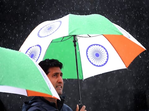 वर्ल्ड कप 2019: भारत- पाकिस्तान मैच में क्या बारिश एक बार फिर डाल सकती है खलल? वर्ल्ड कप 2019: भारत- पाकिस्तान मैच में क्या बारिश एक बार फिर डाल सकती है खलल?