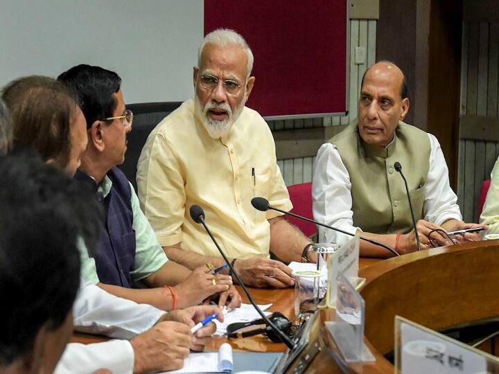 बजट सत्र के लिए ऑल पार्टी मीटिंग में पहुंचे पीएम मोदी, होगी गहन चर्चा PM Modi reaches for all party meeting for Budget Session of Parliament बजट सत्र के लिए ऑल पार्टी मीटिंग में पहुंचे पीएम मोदी, होगी गहन चर्चा