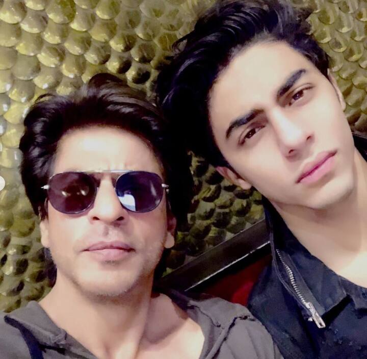 शाहरुख खान के लाडले आर्यन खान भी अब जल्द ही डेब्यू करने जा रहे हैं. इन दिनों बॉलीवुड में एक के बाद एक स्टार किड्स अपने डेब्यू को लेकर चर्चा में बने हुए हैं.