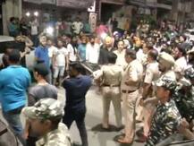 दिल्ली: मुखर्जी नगर में ड्राइवर सरबजीत की पिटाई पर तीसरे दिन भी तनाव, देर रात भीड़ थाने पहुंची