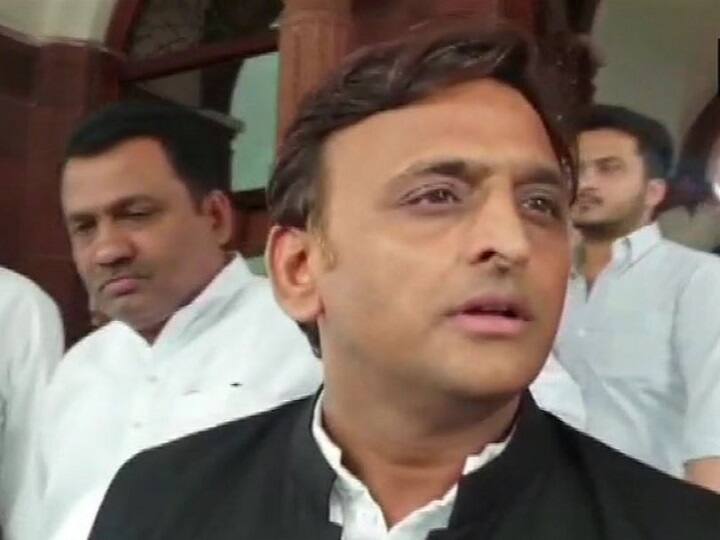 UP MLC चुनाव हुआ दिलचस्प, 13वें उम्मीदवार के नामांकन से सपा की मुश्किलें बढ़ीं 13th Candidate file nomination for UP MLC election UP MLC चुनाव हुआ दिलचस्प, 13वें उम्मीदवार के नामांकन से सपा की मुश्किलें बढ़ीं