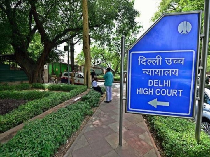 Delhi Mukherjee Nagar incident Delhi High Court issues notice to Delhi police and Home Ministry मुखर्जी नगर मारपीट: दिल्ली HC सख्त, कहा- उनकी पहचान की जाए, जिन्होंने बच्चे के साथ मारपीट की