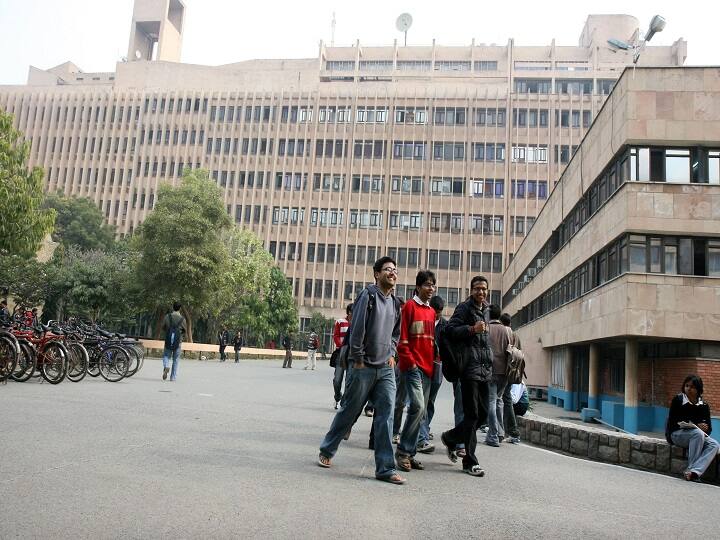 IIT Mumbai, IIT Delhi और IISC QS शिक्षण संस्थानों के वर्ल्ड रैंकिंग में टॉप 200 में शामिल iit delhi mumbai in 200 institutes IIT Mumbai, IIT Delhi और IISC QS शिक्षण संस्थानों के वर्ल्ड रैंकिंग में टॉप 200 में शामिल