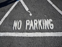 नो पार्किंग जोन में गाड़ी पार्क करना मुंबईकरों पड़ सकता है महंगा, 10 हजार रुपये तक का कट सकता है चालान