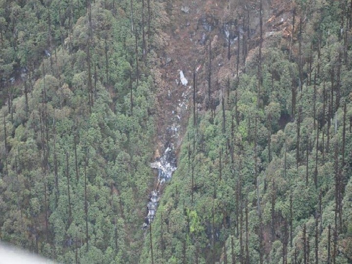 IAF AN 32 Aircraft crash: Six bodies and seven mortal remains have been recovered एएन-32 विमान: सभी 13 वायु सैनिकों के शव और अवशेष बरामद, 3 जून को क्रैश हुआ था विमान