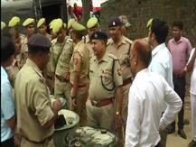 देवरिया: बैतालपुर में तेल के अवैध धंधे का भंडाफोड़, घर में बना रखा था मिनी पेट्रोल पंप