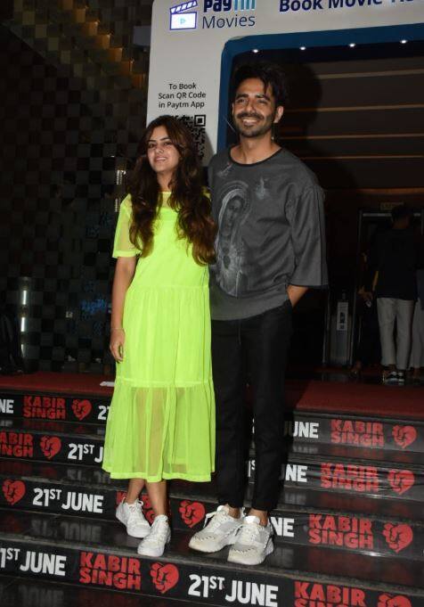 अभिनेता अपारशक्ति खुराना भी इस स्क्रीनिंग में नज़र आए हैं. (तस्वीर: मानव मंगलानी)