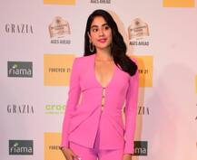 IN PICS: अवॉर्ड नाइट में ग्लैमरस अंदाज में पहुंची जाह्रवी, खुद को कहा \'ओल्ड फैशन्ड\'