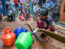 पानी के लिए तरस रहे हैं चेन्नई के लोग, केरल ने मदद के लिए बढ़ाया हाथ तो तमिलनाडु ने \'ठुकराया\'