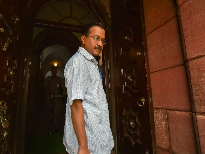 CM केजरीवाल ने PM मोदी से मुलाकात की, स्कूल और मोहल्ला क्लिनिक का दौरा करने के लिए अनुरोध किया Arvind Kejriwal Meets PM Narendra Modi Invited PM to visit a Mohalla clinic And delhi government school CM केजरीवाल ने PM मोदी से मुलाकात की, स्कूल और मोहल्ला क्लिनिक का दौरा करने के लिए अनुरोध किया