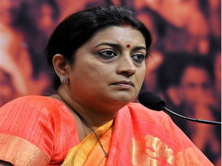 ‘बड़े नेता’ चुनावों के दौरान फोटो खिंचाने के लिए गरीबों के घर जाते हैं: स्मृति ईरानी Smriti Irani said that big leaders go to the homes of the poor to be photographed during elections ‘बड़े नेता’ चुनावों के दौरान फोटो खिंचाने के लिए गरीबों के घर जाते हैं: स्मृति ईरानी