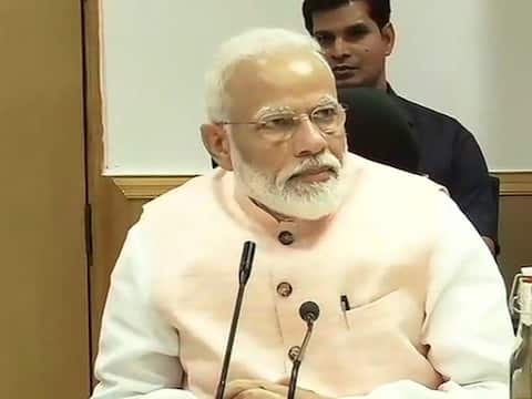 बजट से पहले पीएम मोदी ने अर्थशास्त्रियों और उद्योग विशेषज्ञों के साथ की बैठक बजट से पहले पीएम मोदी ने अर्थशास्त्रियों और उद्योग विशेषज्ञों के साथ की बैठक