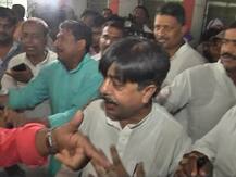 मुजफ्फरपुर: डेढ सौ बच्चों की मौत से भी नहीं पसीजा कांग्रेस नेताओं का कलेजा, अस्पताल में भीड़ जुटाकर डाली इलाज में बाधा