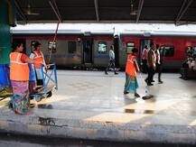 खुशखबरीः सफर के दौरान मुसाफिरों को नहीं लगेगा झटका, रेलवे हटाएगा 20 साल पुरानी टेक्नॉलजी