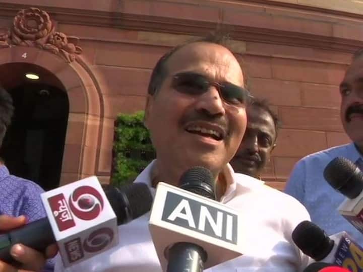 Adhir Ranjan Chowdhury Says if my statement hurt PM Modi I m ready to apologise अधीर रंजन चौधरी ने विवादित बयान पर मांगी माफी, कहा- पीएम मोदी को ठेस पहुंचाने की मंशा नहीं थी
