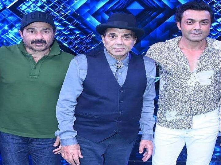 BLOG: सिनेमाई दुनिया में कपूर घराने की राह पर अब धर्मेन्द्र परिवार