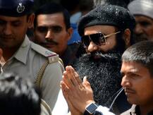 हरियाणा: विधानसभा चुनाव से पहले राम रहीम पर मेहरबानी, परोल की मांग पर मंत्री बोले- \'जेल में आचरण अच्छा\'