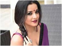 अभिनेत्री मोनालिसा ने फैन पावर कैम्पेन में बाज़ी मारी, एक फैन से की वीडियो कॉल पर बात