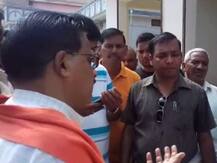 बैट के बाद गाली वाले विधायक जी की हेकड़ी, अधिकारियों को मारने के लिए पब्लिक को उकसाया