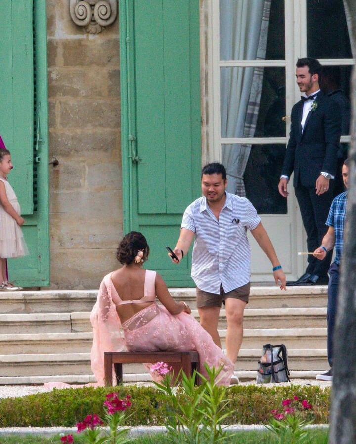 इस दौरान प्रियंका चोपड़ा ने वहां पर फोटोशूट भी करवाया. (तस्वीर: मानव मंगलानी)