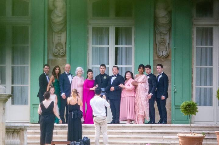 शादी के बाद दोनों सितारों ने दिल्ली और मुंबई में करीबी दोस्तों के लिए रिसेप्शन भी रखा था. (तस्वीर: मानव मंगलानी)