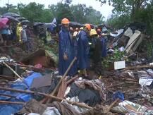 महाराष्ट्र: भारी बारिश का कहर, मलाड में दीवार गिरने से 13 की मौत, पुणे में 6 मजदूरों की मौत