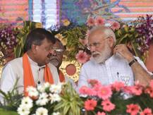 ‘बैटमेन’ विधायक से पीएम मोदी नाराज़, दो टूक कहा- बेटा सांसद का हो या मंत्री का, ऐसी हरकत बर्दाश्त नहीं