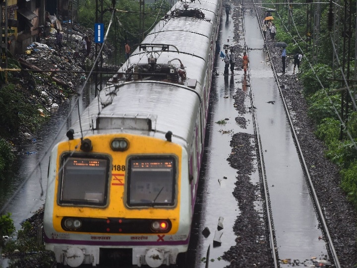 मुंबई में 45 साल बाद सबसे अधिक बारिश, मलाड हादसे में 21 लोगों की मौत, BMC पर उठे सवाल