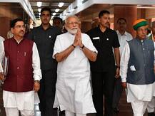 आकाश विजयवर्गीय \'बैटकांड\': पीएम मोदी सख्त, कहा- घमंड स्वीकार नहीं, एक MLA कम होगा तो क्या हो जाएगा?