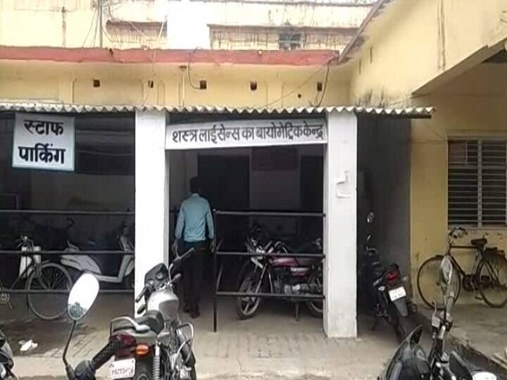 लखनऊ में फायरिंग की घटना से उठे सवाल, शस्त्र लाइसेंस प्रक्रिया और सख्त करने की जरूरत arms license process need to strict in uttar pradesh लखनऊ में फायरिंग की घटना से उठे सवाल, शस्त्र लाइसेंस प्रक्रिया और सख्त करने की जरूरत