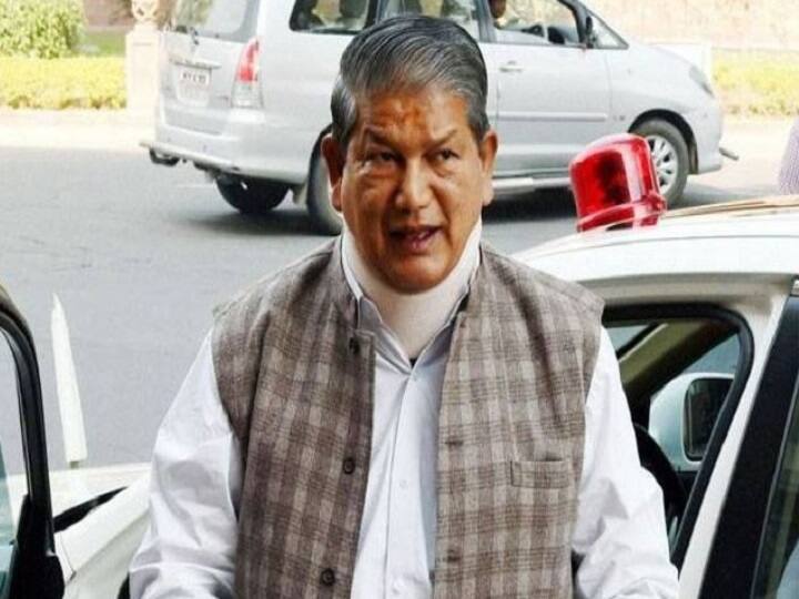 देहरादूनः पूर्व सीएम हरीश रावत ने त्रिवेंद्र सरकार पर साधा निशाना, कुंभ को लेकर उठाए कई सवाल