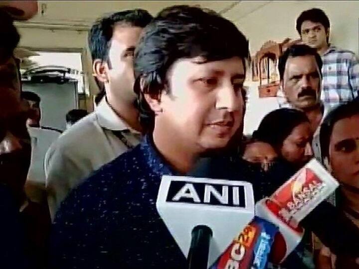 PM मोदी ने की थी तल्ख टिप्पणी, अब BJP ने आकाश विजयवर्गीय को भेजा कारण बताओ नोटिस BJP issues show cause notice to party MLA Aakash Vijayvargiya PM मोदी ने की थी तल्ख टिप्पणी, अब BJP ने आकाश विजयवर्गीय को भेजा कारण बताओ नोटिस