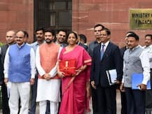 टूट गई ब्रिटिश काल से चली आ रही परंपरा, \'बजट\' नहीं \'बही खाता\' लेकर आईं निर्मला सीतारमण