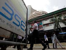 Budget 2019: बजट से शेयर बाजार निराश, सेंसेक्स और निफ्टी लुढ़के