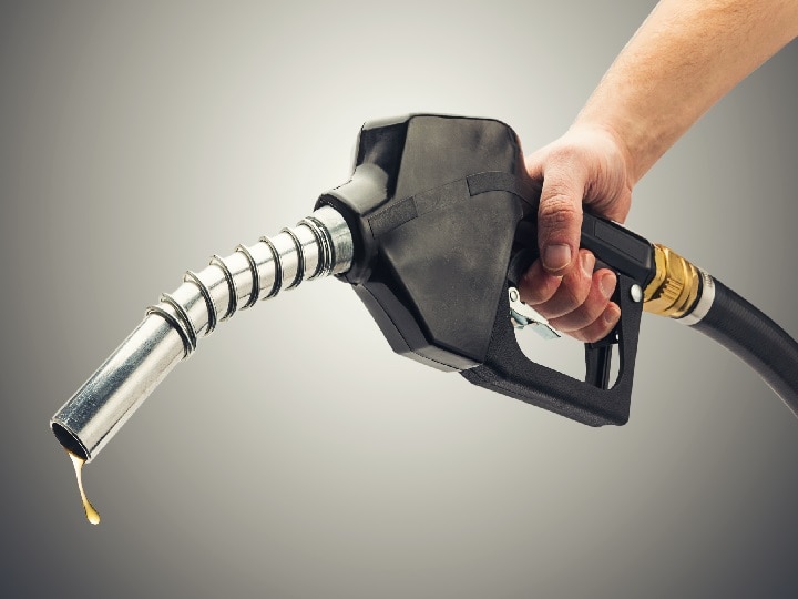 Budget 2019 special additional excise duty and infrastructure cess on petrol and diesel बजट: मोदी सरकार का झटका, पेट्रोल-डीजल पर एक्साइज ड्यूटी और सेस मिलाकर कुल 2 रुपये बढ़ाए गए