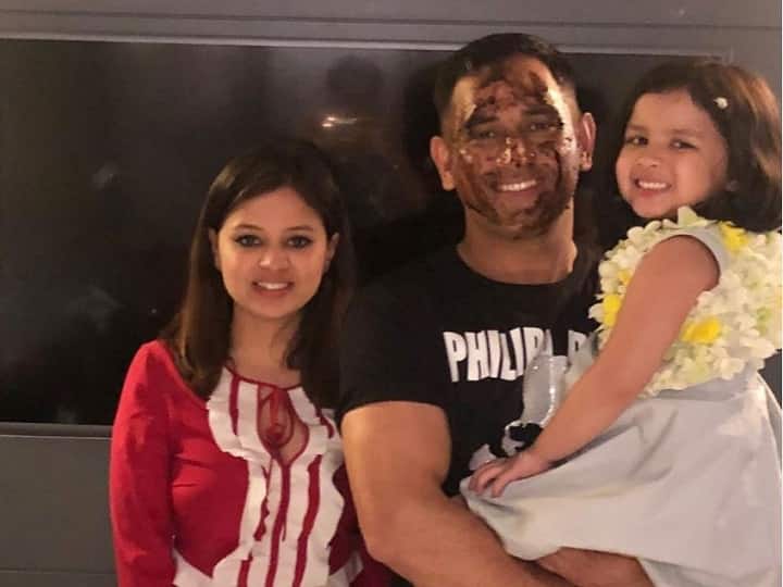 M S Dhoni celebrates his birthday 38 साल के हुए महेंद्र सिंह धोनी, ICC ने इस खास अंदाज में दी जन्मदिन की बधाई