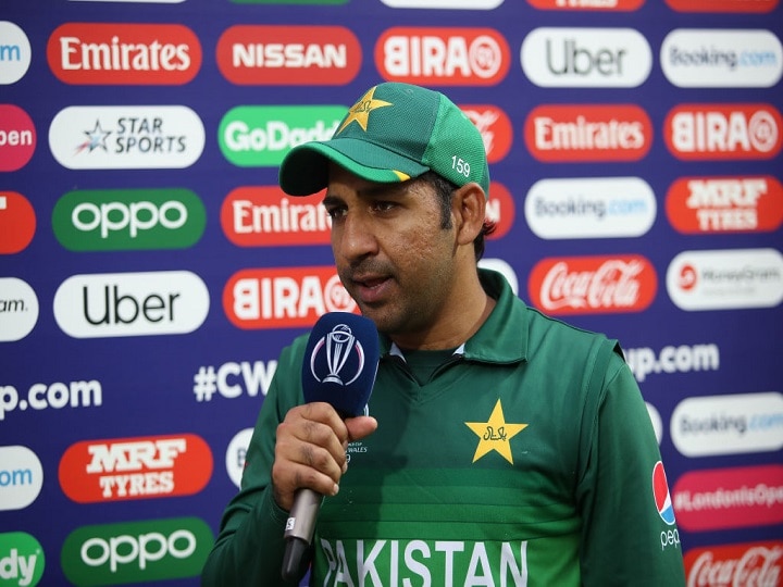 sarfaraz ahmed test match captain sack कप्तान की छुट्टी के बाद भी बदलते नहीं दिख रहे हैं पाकिस्तान में क्रिकेट के आसार