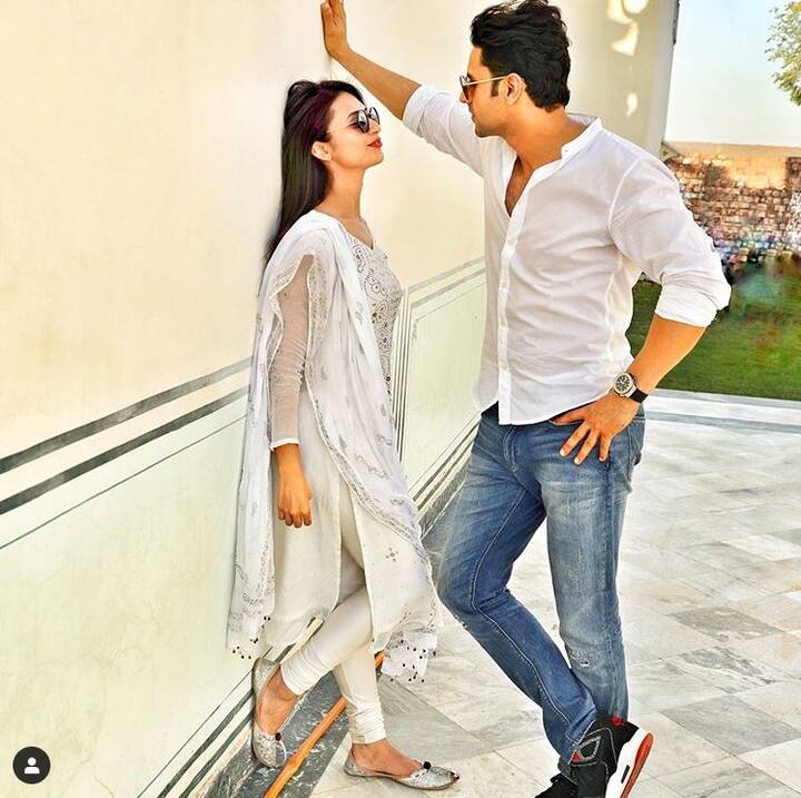 इतना ही नहीं फैंस विवेक के जल्द सही होने के लिए भी खूब दुआएं कर रहे हैं.