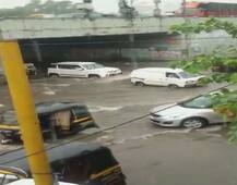 बारिश के कारण शहर से सागर बनी मुंबई, सड़कों पर लबालब भरा पानी