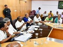 कर्नाटक संकट: कांग्रेस के बाद अब JDS के मंत्रियों ने इस्तीफा दिया, CM ने कहा- जल्द होगा कैबिनेट का पुनर्गठन